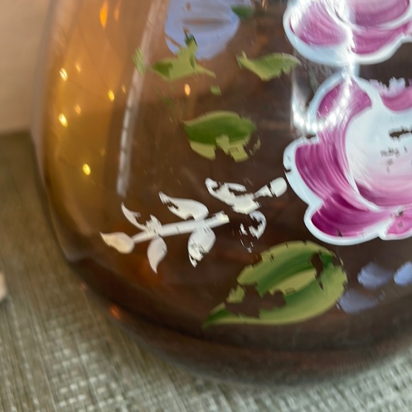 ๐ Hand Painted Lilac Glass Vase ๐ - Picture 13 of 16